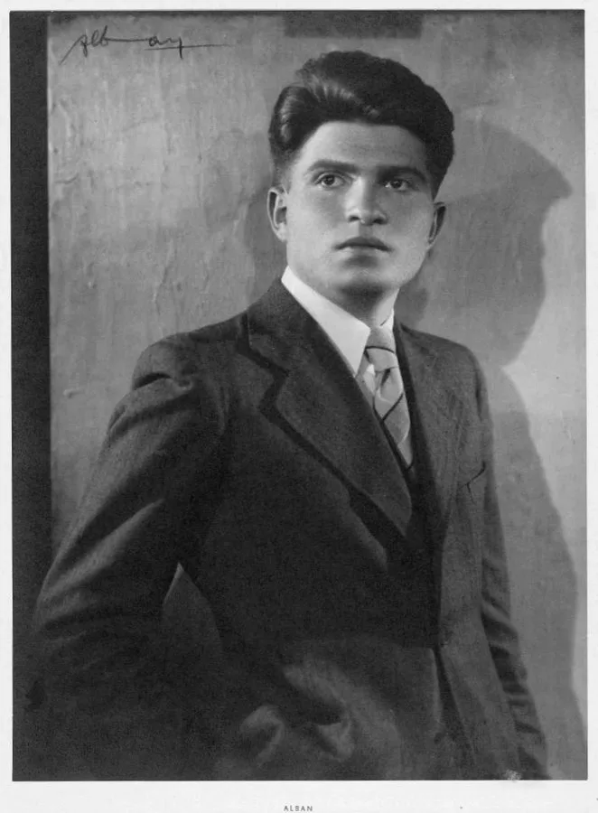 Emil Gilels, photographed by Aram Alban