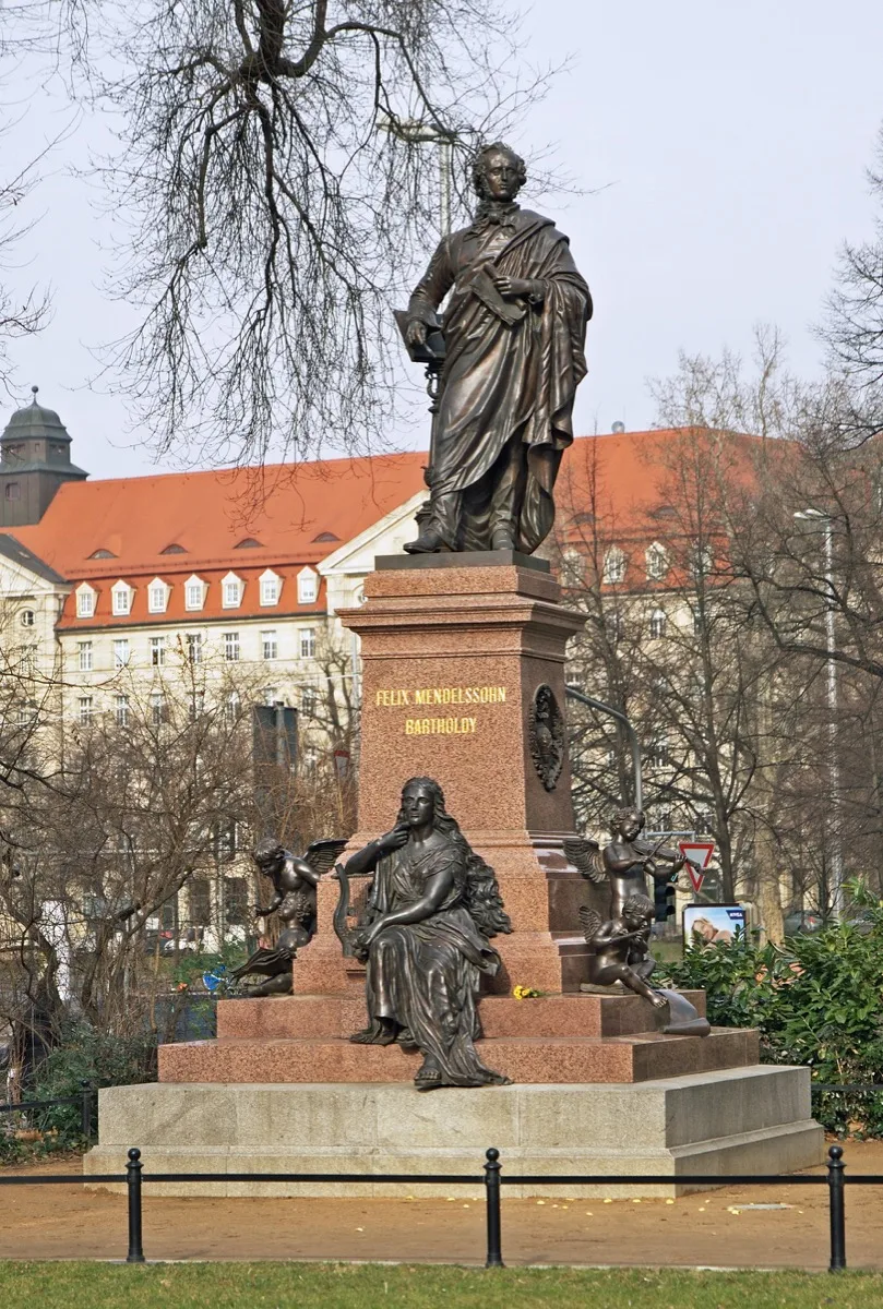 Restored Mendelssohn statue in Leipzig (2008)