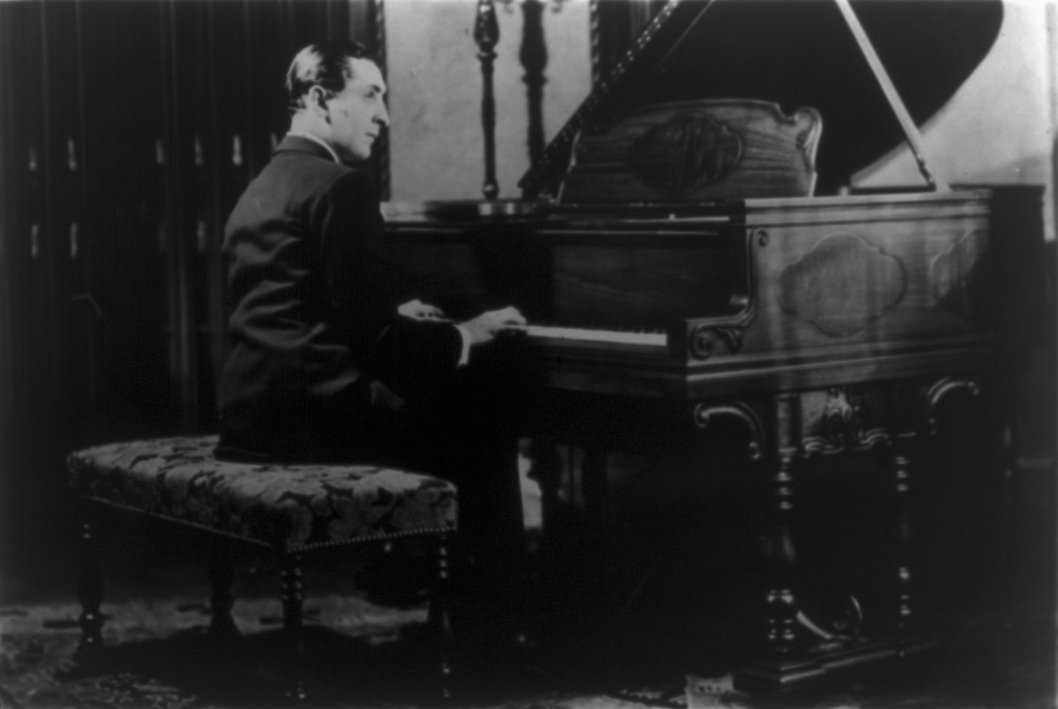 Vladimir Horowitz at the piano, early 20th century