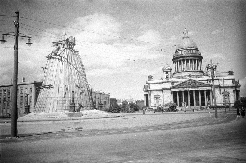St Isaac's Cathedral and the empty square in front of it in besieged Leningrad, 1942